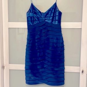 Eliza J sheath ruffle spaghetti strap dress in a beautiful royal blue! Size 8